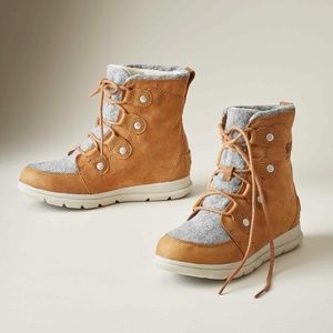 SOREL Joan The Explorer All-Weather Boot Sz 7 NIB